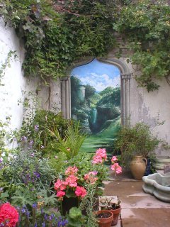 Garden mural in Brighton (1)